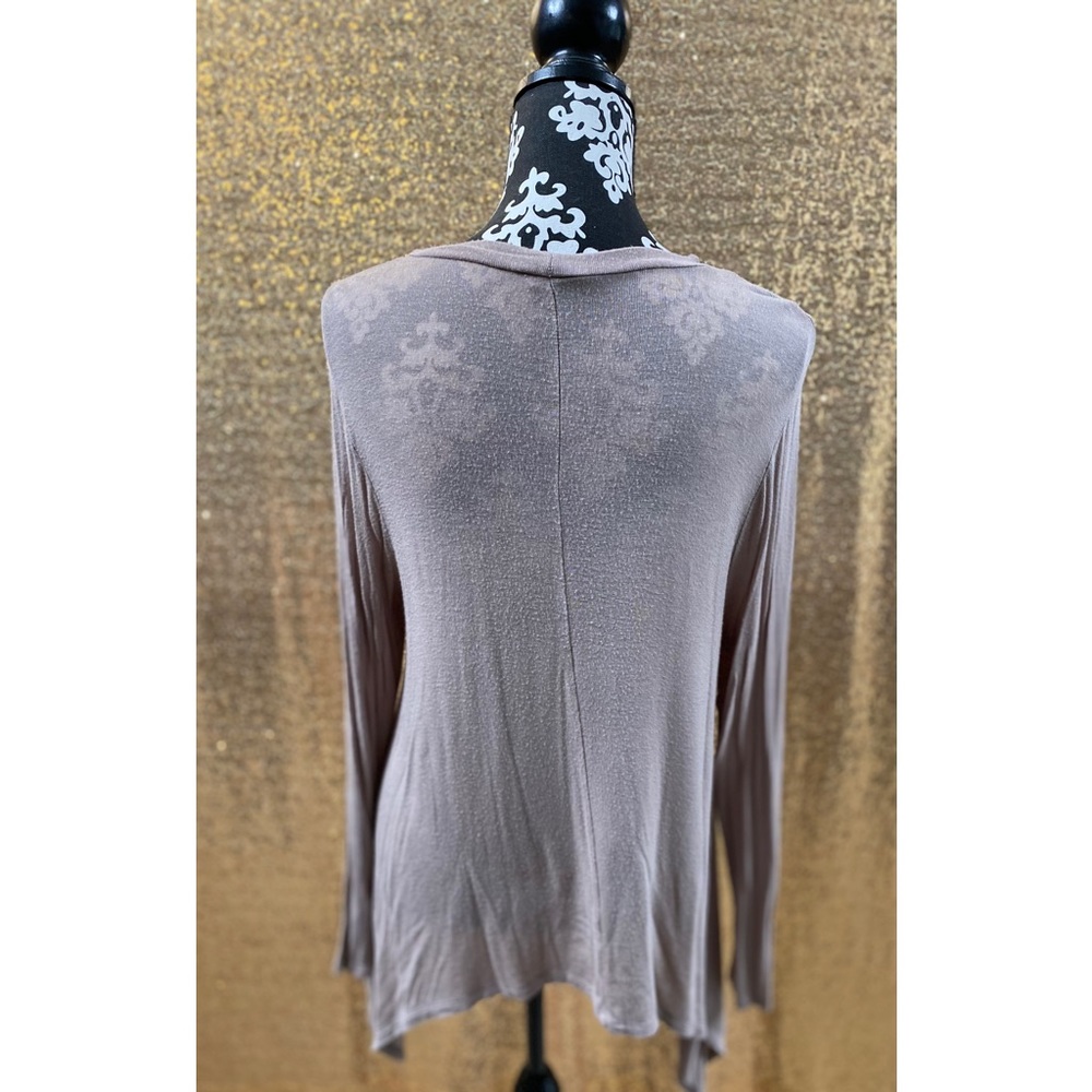 Charlotte Russe Cut-Out Top - Picture 4 of 4